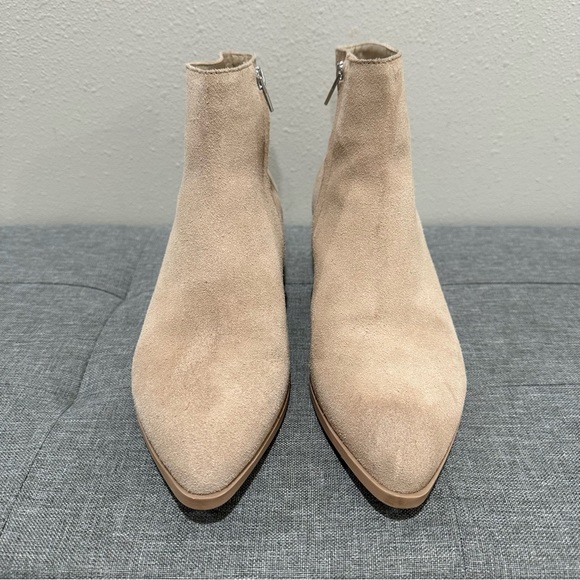 Dolce Vita Avie Booties - Picture 4 of 11